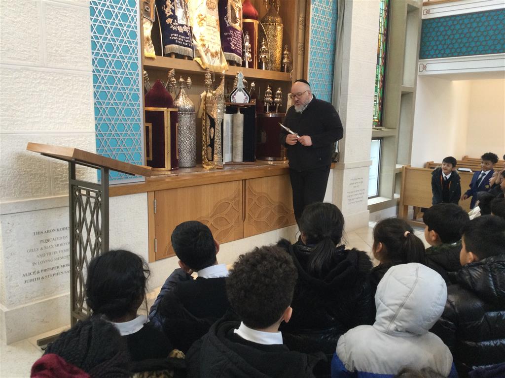 Year 2 Synagogue Trip