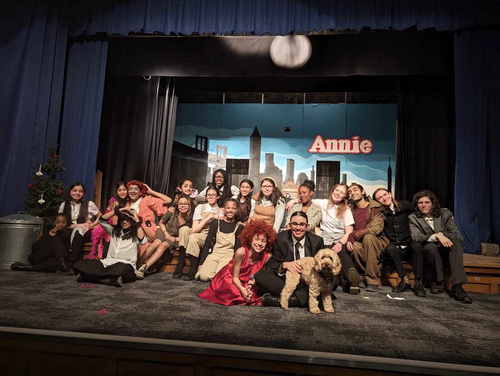 School Show Production of 'Annie Jnr'